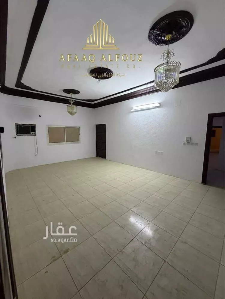 فيلا للبيع في شارع تقي الدين الحموي, حي المصيف, مدينة الرياض, منطقة الرياض صورة 2