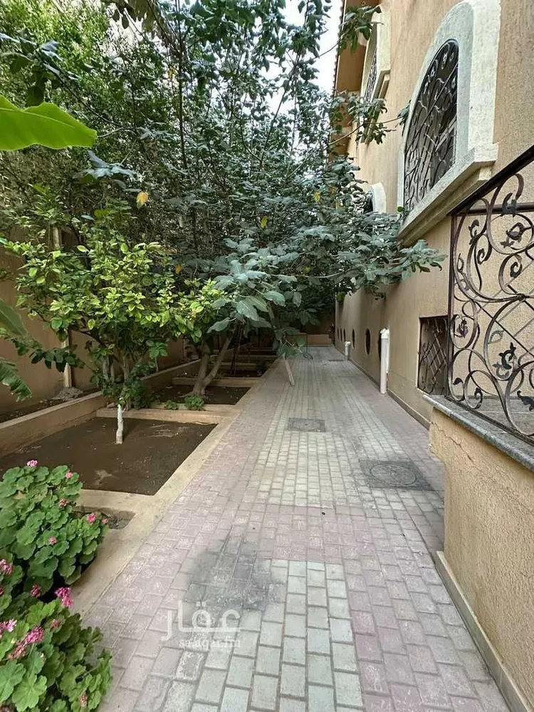 فيلا للبيع في شارع اياس ابن ثعلبة, حي الأخباب, مدينة الطائف, منطقة مكة المكرمة 11