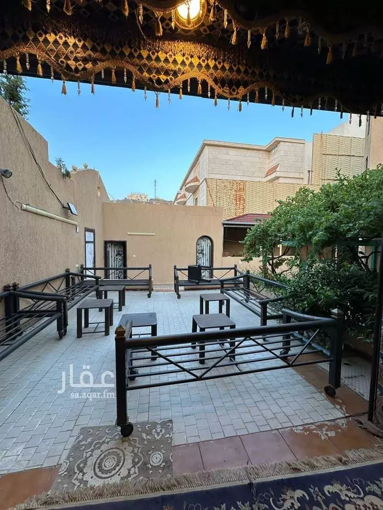 فيلا للبيع في شارع اياس ابن ثعلبة, حي الأخباب, مدينة الطائف, منطقة مكة المكرمة 13