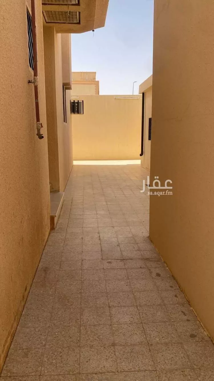 فيلا للبيع في طريق الملك عبدالعزيز ، حي الجنادرية ، ثادق ، ثادق صورة 4