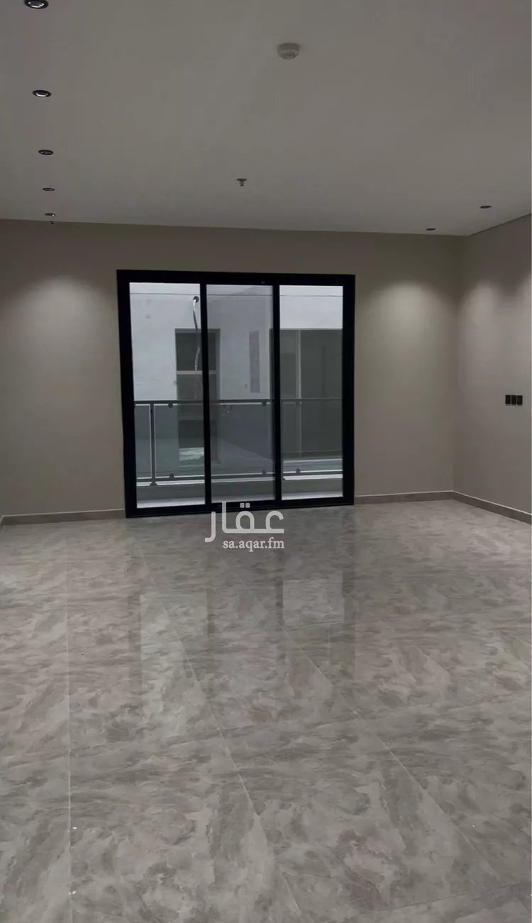شقة للبيع في شارع الكورنيش, حي السيف, مدينة الدمام, المنطقة الشرقية