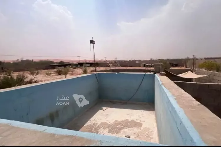 مزرعة للبيع في شارع الياسمين 5 ، المزاحمية ، المزاحمية 2