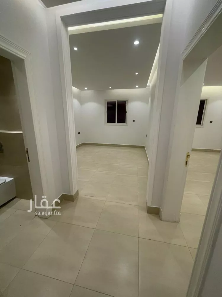 شقة للبيع في شارع رقم 298, حي الملقا, مدينة الرياض, منطقة الرياض صورة 2