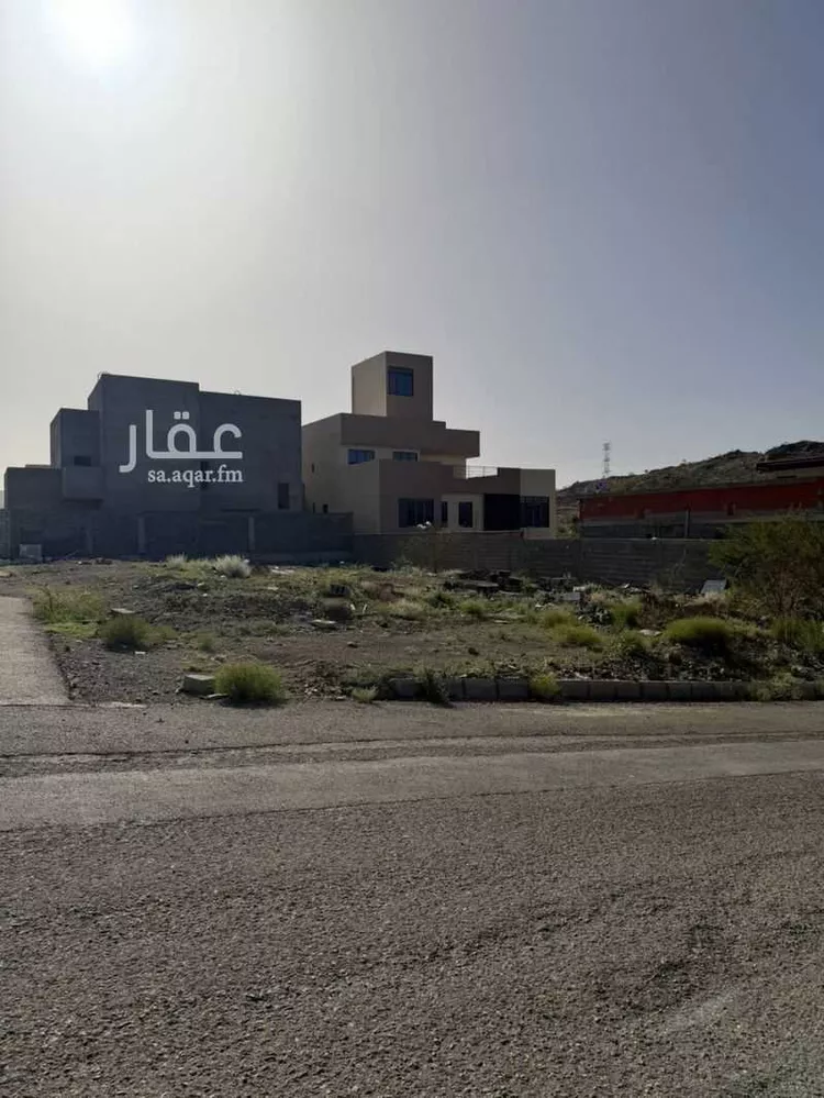 أرض للبيع في شارع خلاد الزرقي ، حي الشروق ، الباحة ، العقيق