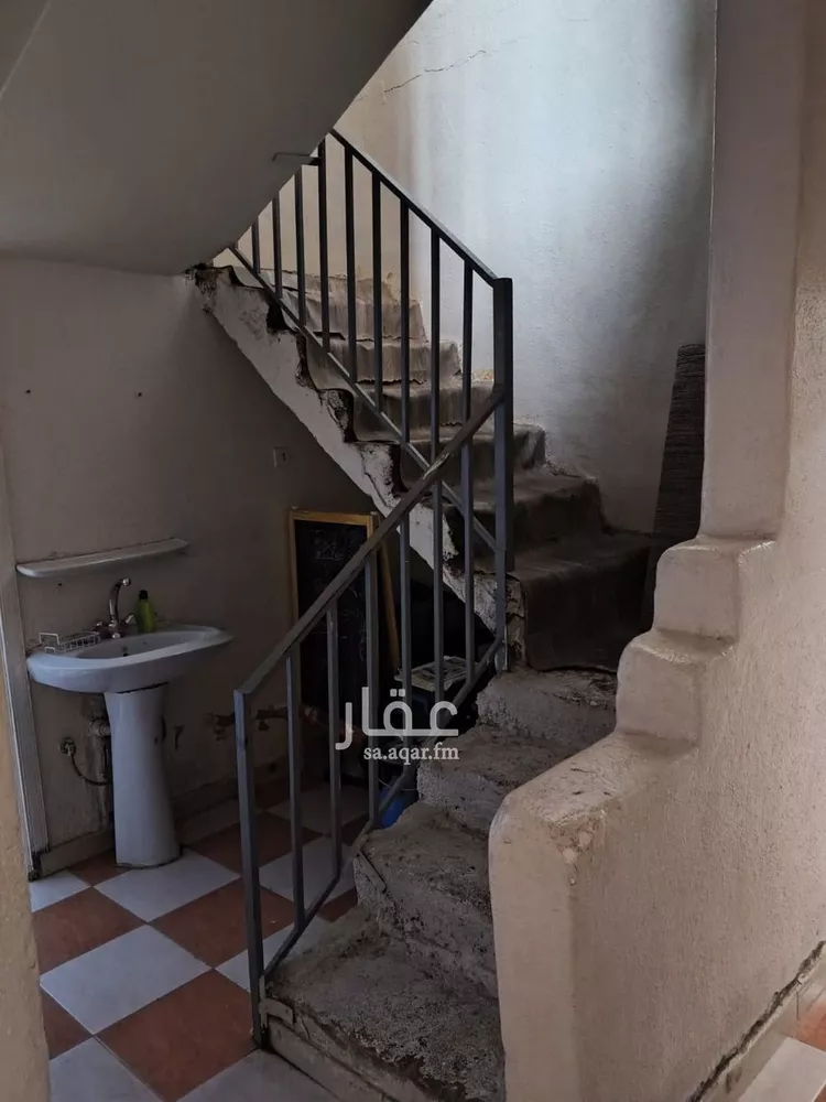 عمارة للبيع في شارع الجولان, حي الشهداء الجنوبية, مدينة الطائف, منطقة مكة المكرمة صورة 2