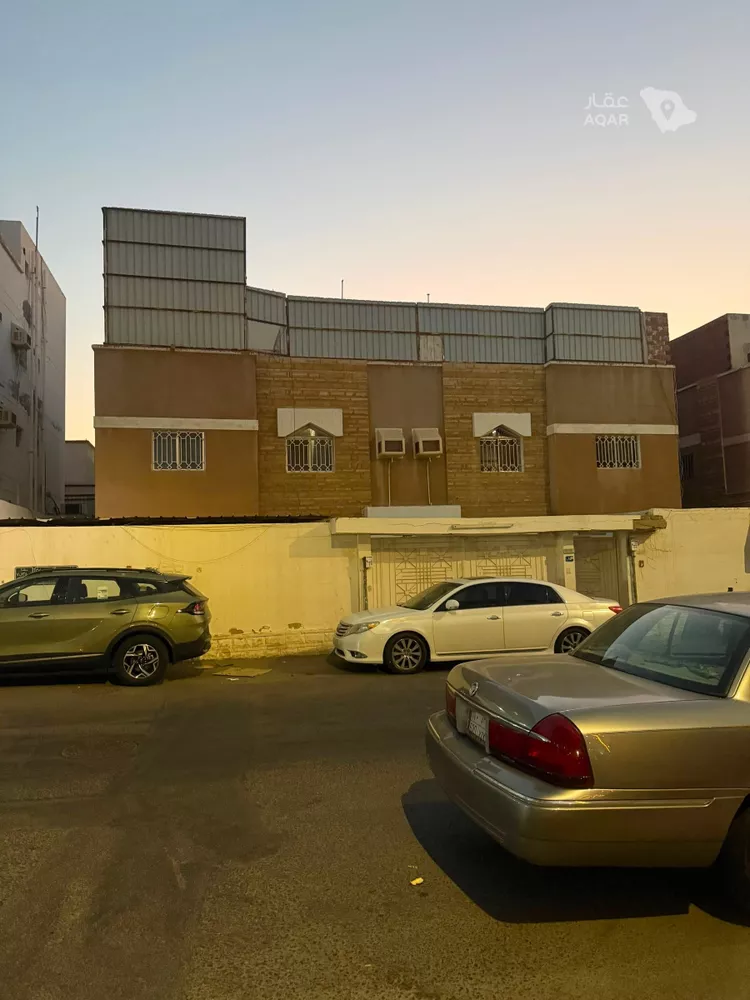 Building for Sale in Jeddah Al Bawadi