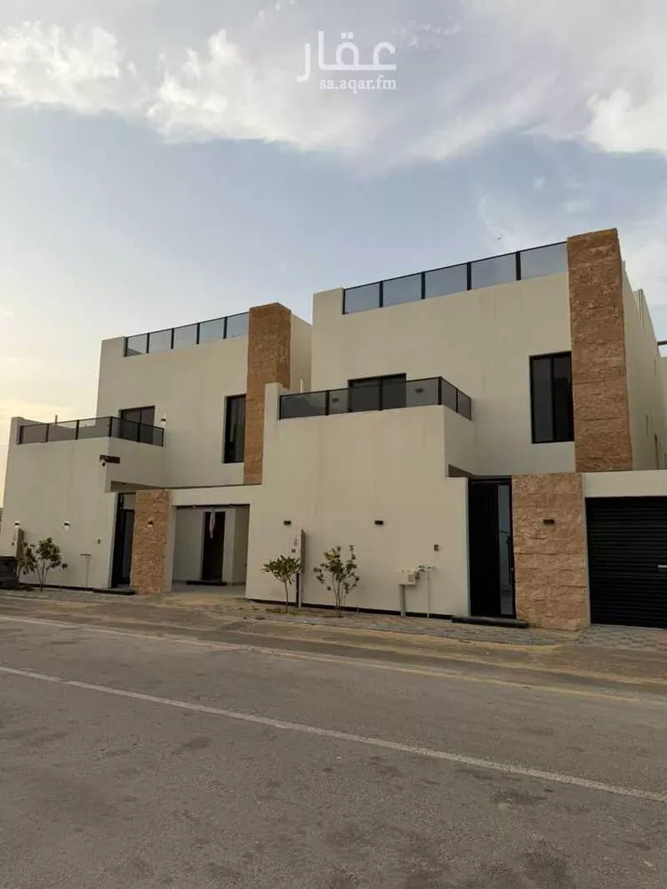 فيلا للبيع في شارع احمد بن عجيان, حي الأمواج, مدينة الخبر, المنطقة الشرقية
