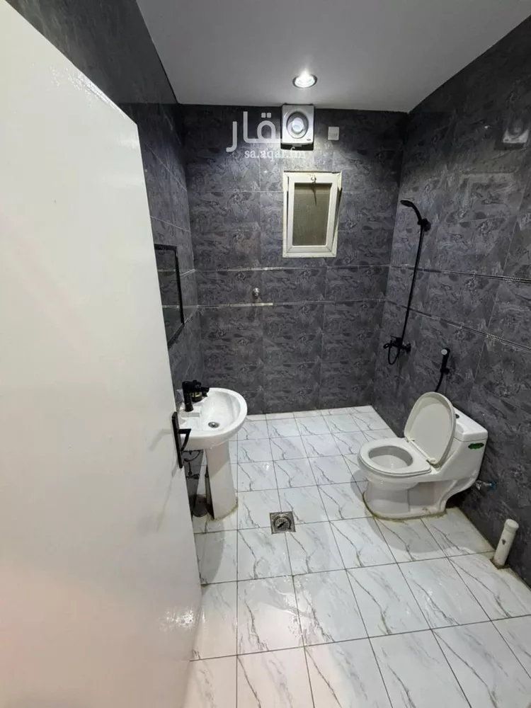 شقة للإيجار في شارع بعلبك, حي غرناطة, مدينة الرياض, منطقة الرياض صورة 2
