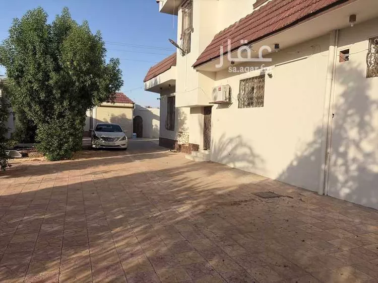فيلا للبيع في شارع الواحد والعشرون, حي البصر2, مدينة البصر, منطقة القصيم