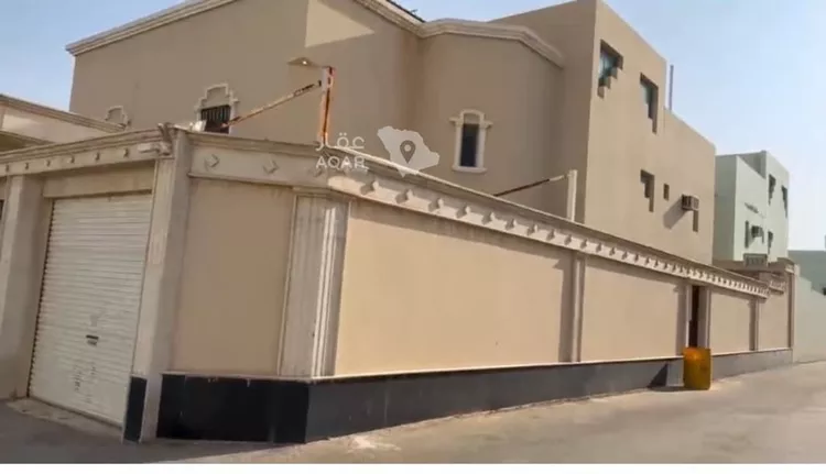 فيلا للبيع في شارع درويش ابن حسن عجيمي, حي الربوة, مدينة بريدة, منطقة القصيم صورة 3