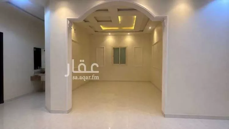 فيلا للبيع في شارع جبل المشايخ, حي القادسية, مدينة الرياض, منطقة الرياض صورة 2