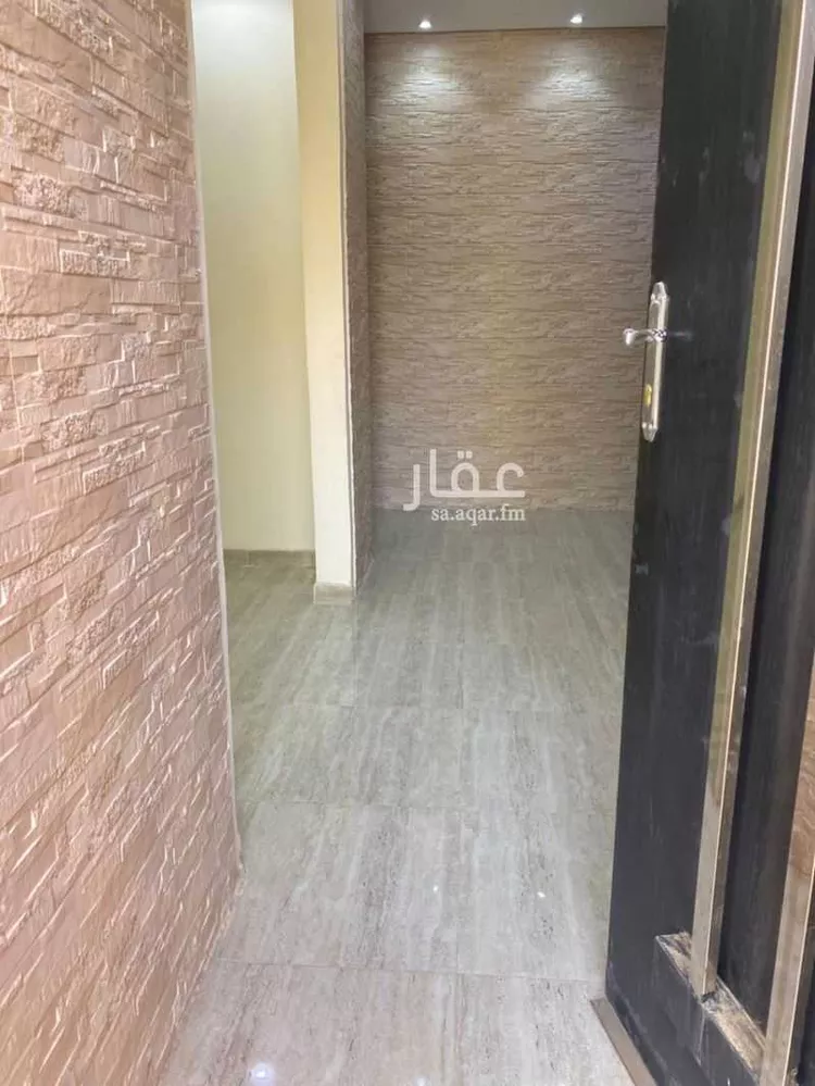 فيلا للبيع في شارع جبل الأبرة, حي بدر, مدينة الرياض, منطقة الرياض صورة 3