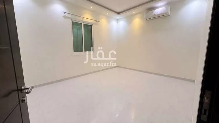 فيلا للبيع في شارع جبل المشايخ, حي القادسية, مدينة الرياض, منطقة الرياض صورة 5