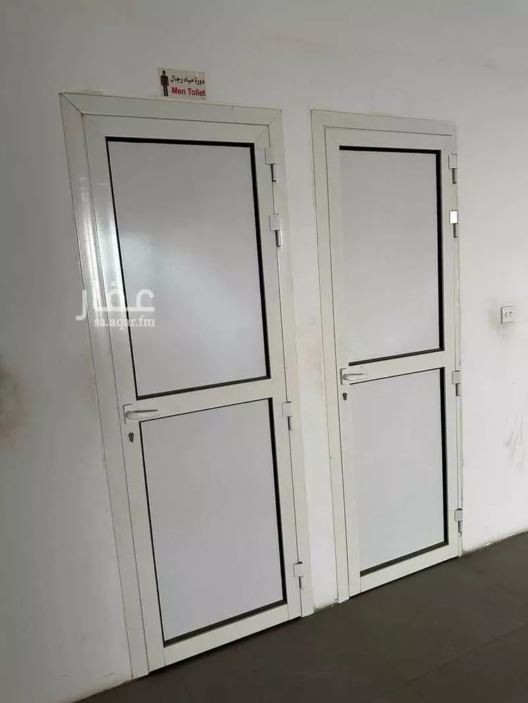 محل للإيجار في شارع الخرج, حي العزيزية, مدينة الرياض, منطقة الرياض 6