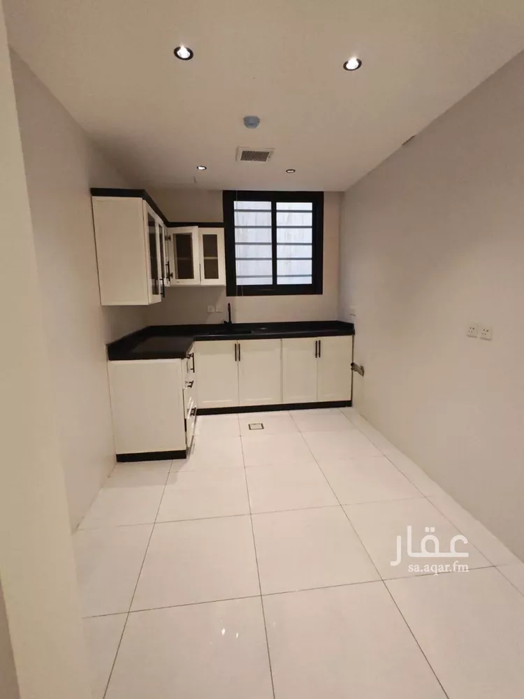 شقة للإيجار في شارع عبادة بن الصامت, حي الروضة, مدينة الرياض, منطقة الرياض
