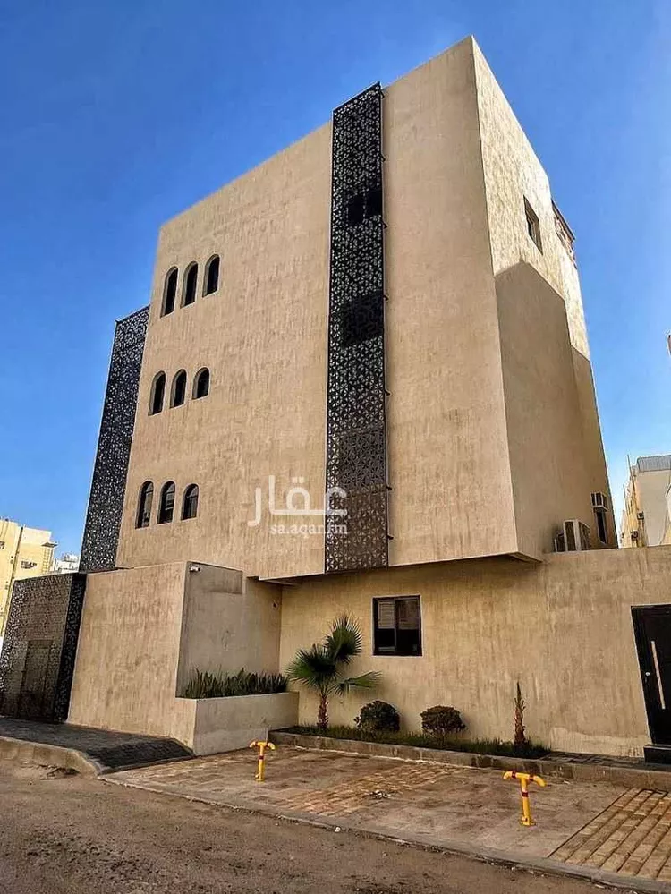 Building for Sale in Medina Bani Dhafar
