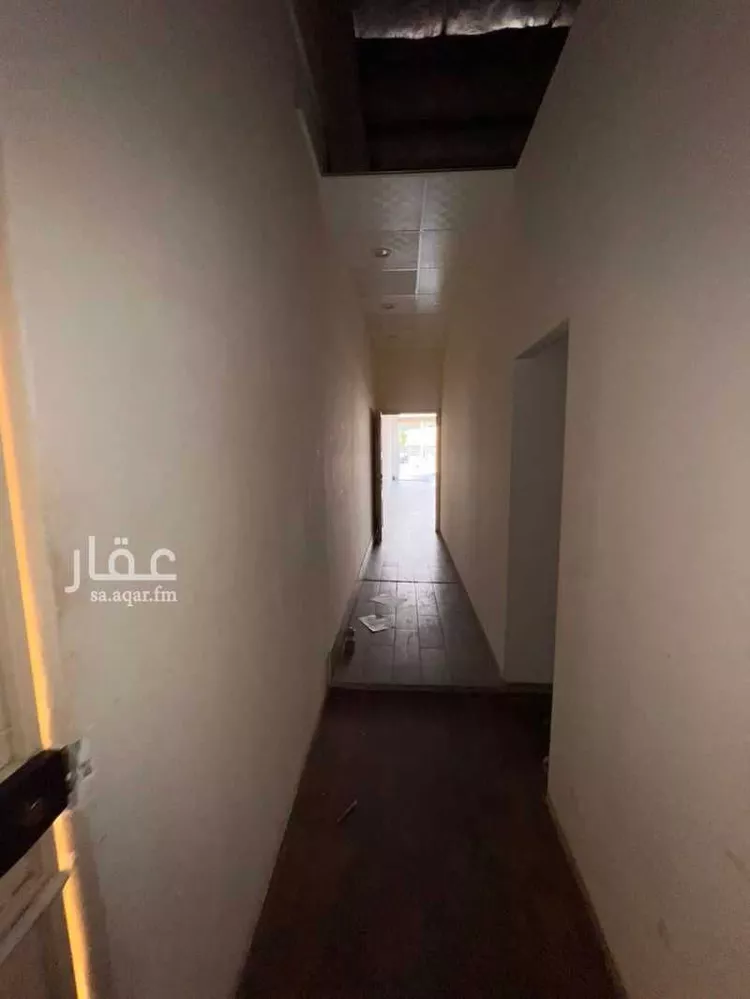 محل للإيجار في شارع عبدالعزيز بن مساعد, حي الخماشية, مدينة حائل, منطقة حائل