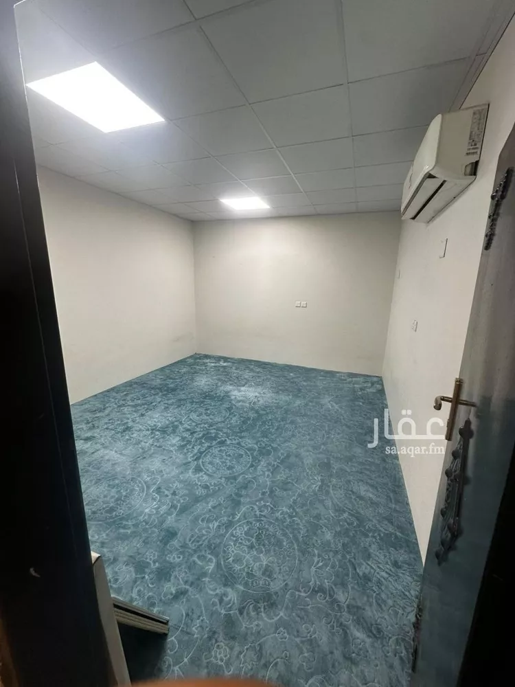 غرفة للإيجار في شارع عبدالله بن صالح بن مشخص, حي الفاروق, مدينة الرياض, منطقة الرياض صورة 3