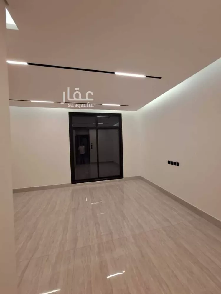 فيلا للبيع في شارع أبي جعفر الصيدلاني, حي الفاروق, مدينة الرياض, منطقة الرياض 11