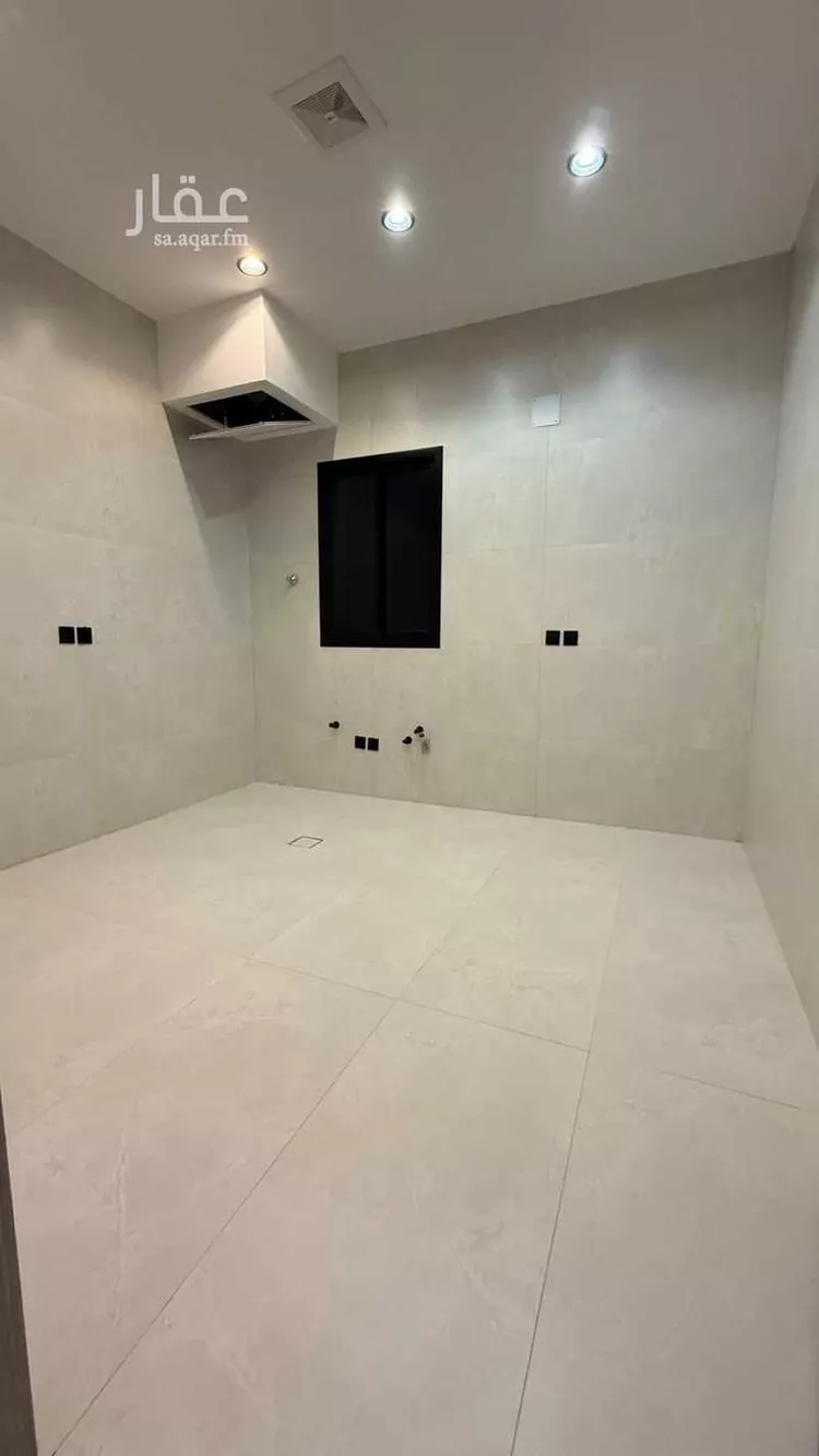 Floor for Sale in Riyadh As Suwaidi Al Gharabi
