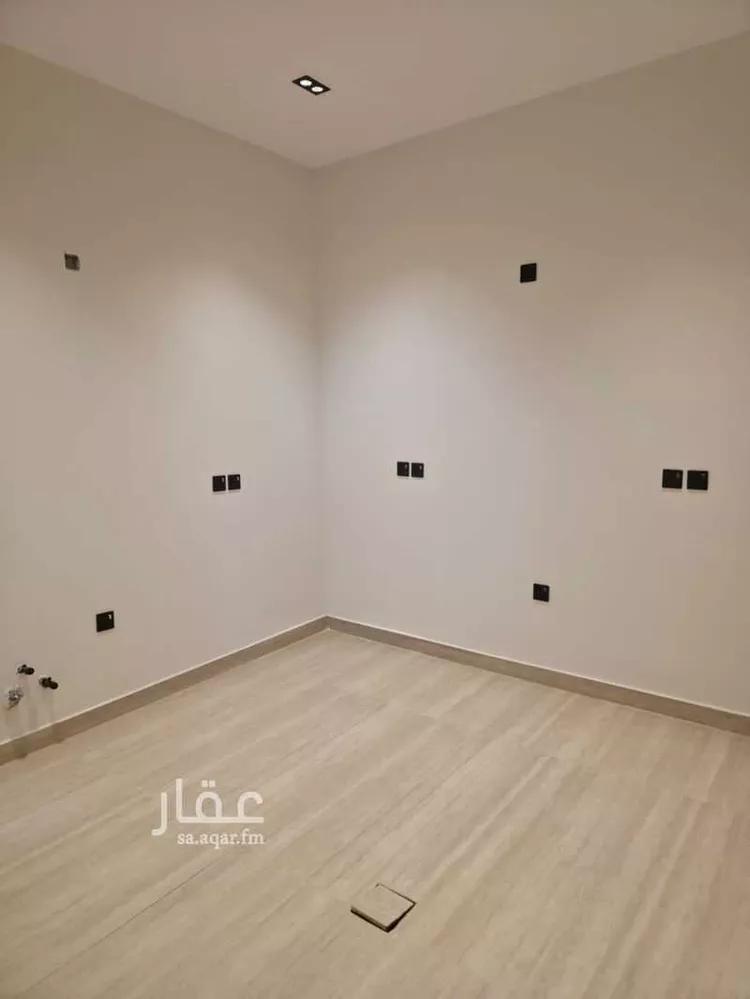 دور للبيع في شارع زين الدين أبي الفتح, حي السويدي, مدينة الرياض, منطقة الرياض 7