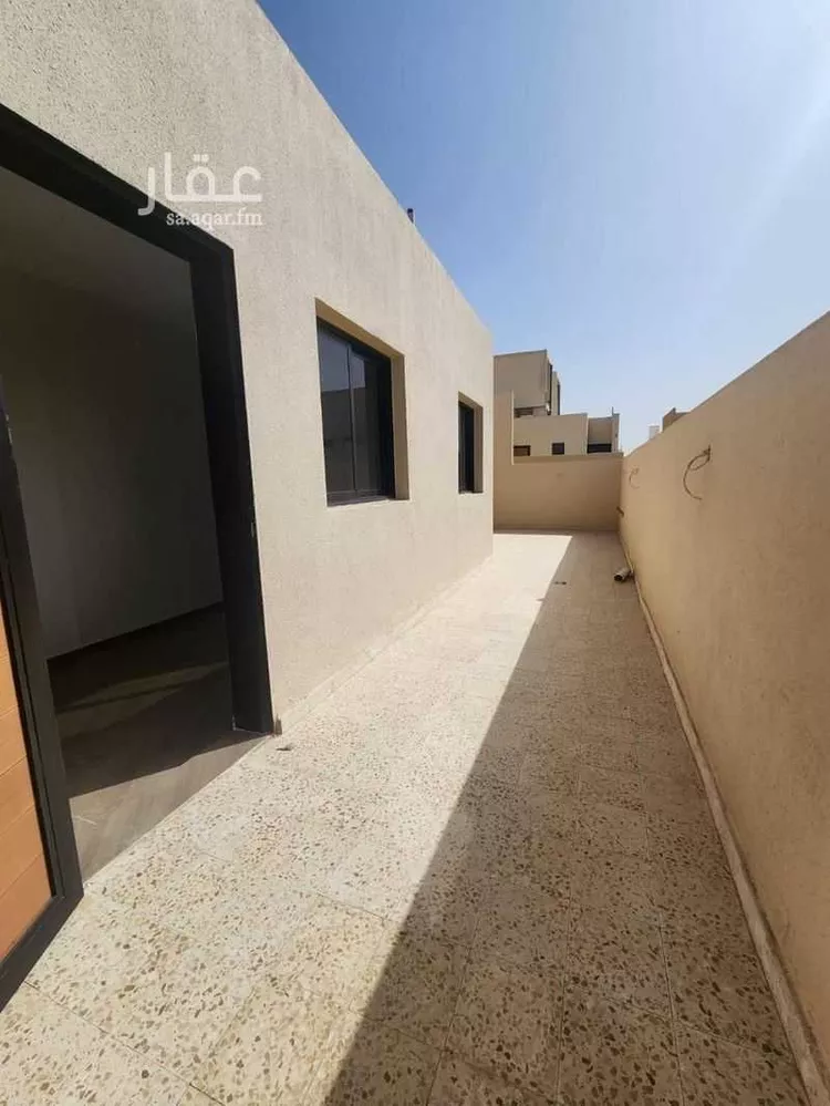 فيلا للبيع في شارع ابن اللبودي, حي السويدي, مدينة الرياض, منطقة الرياض 1 صورة