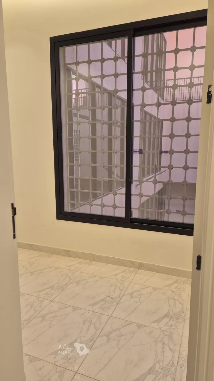 شقة للإيجار في شارع الصحراء الليبية, حي عكاظ, مدينة الرياض, منطقة الرياض 3