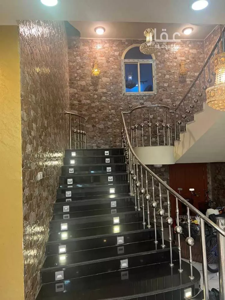 فيلا للبيع في شارع يوسف بن عمرو الطائفي, حي الزمرد, مدينة جدة, منطقة مكة المكرمة