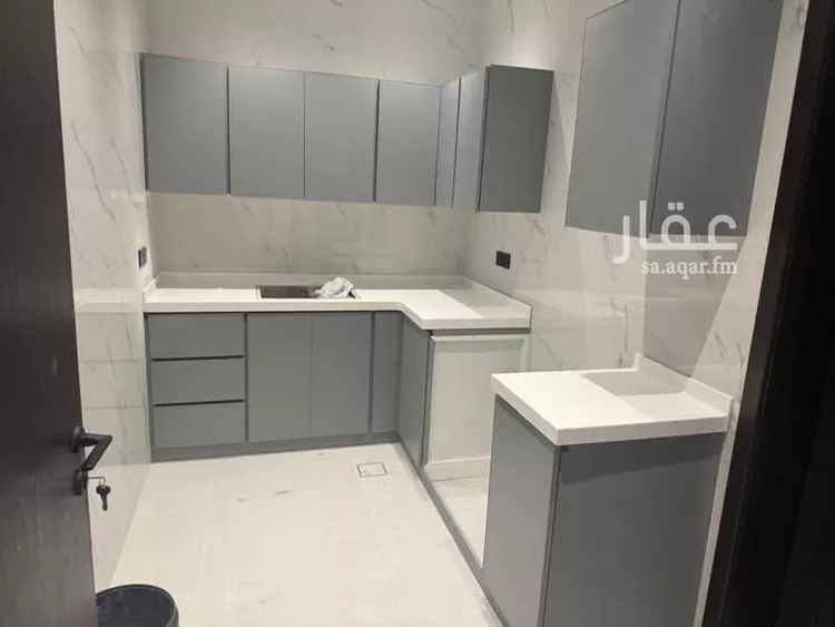 عمارة للبيع في شارع يزيد بن كعب, حي البوادي, مدينة جدة, منطقة مكة المكرمة