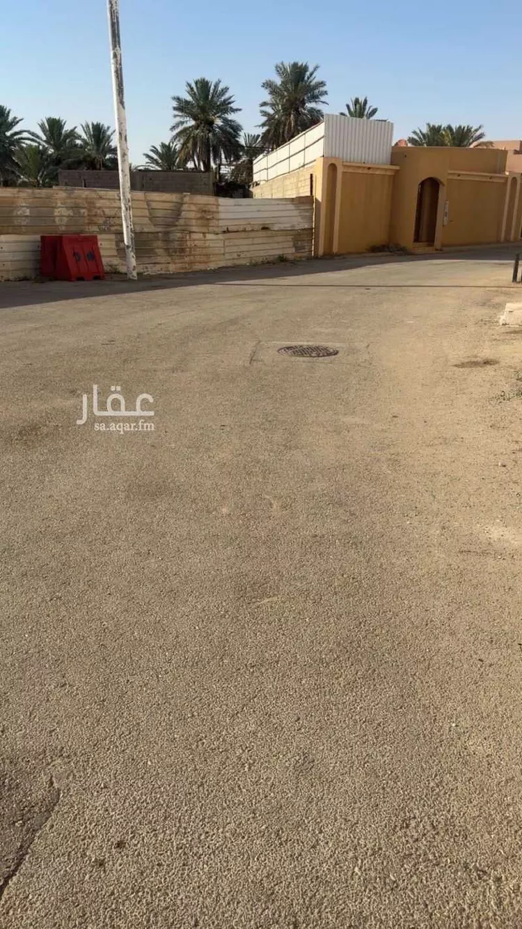 أرض للبيع في شارع 3657238, حي وسط المدينة, مدينة عنيزة, منطقة القصيم صورة 3