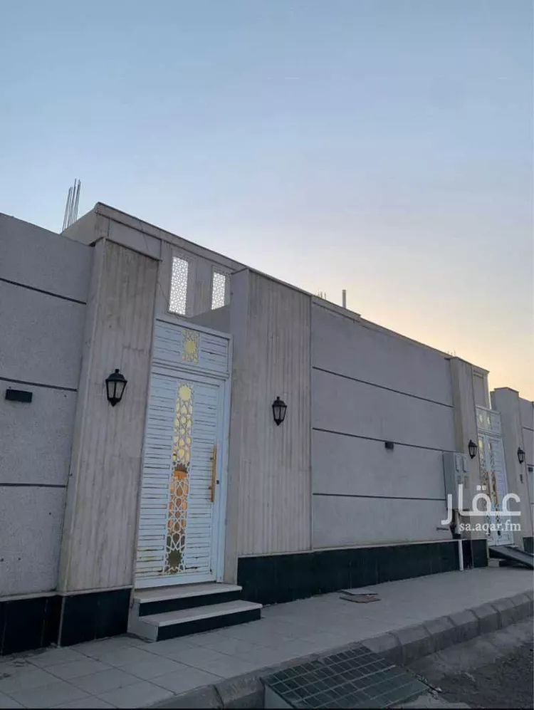 Floor for Sale in Medina Taiba