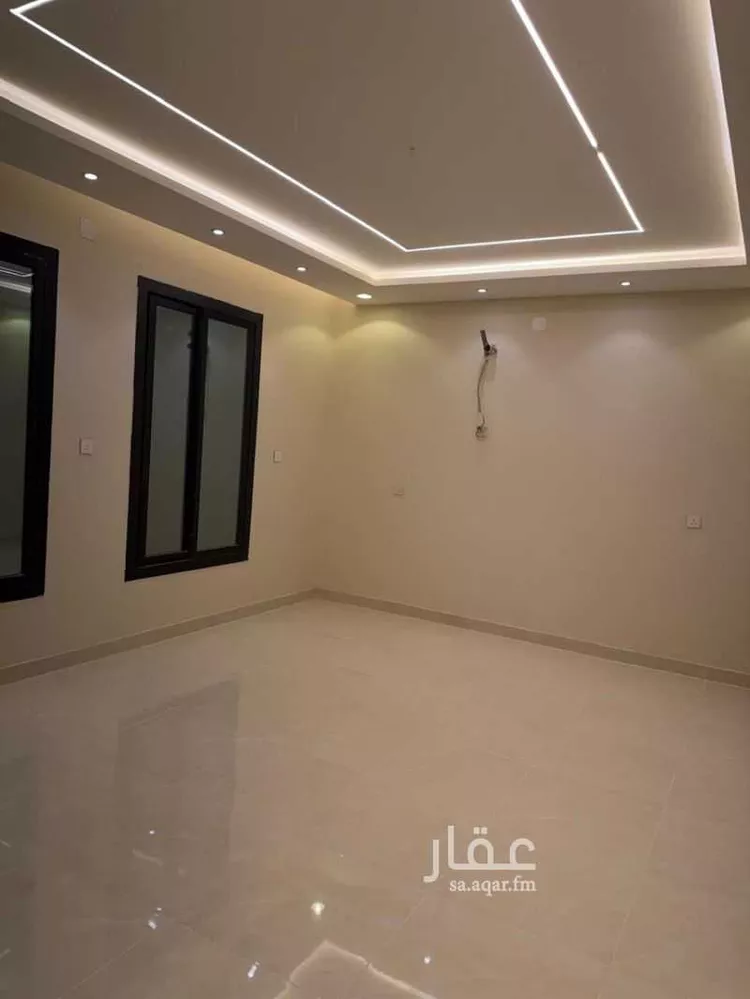 Floor for Sale in Al Jumum Al Ghozaait 9
