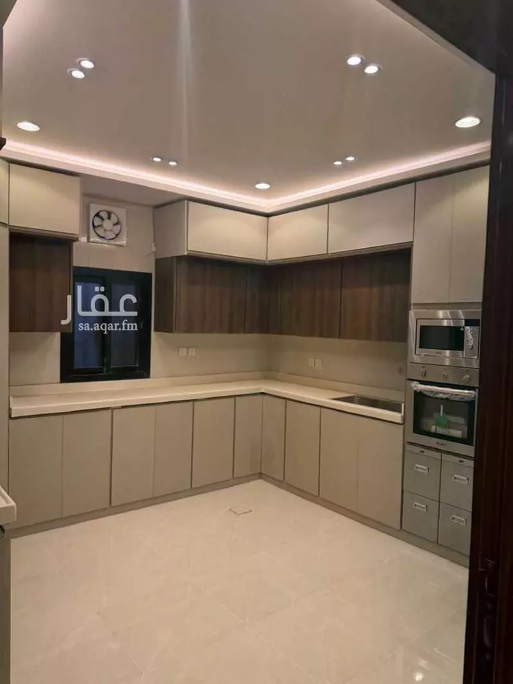 Floor for Sale in Al Jumum Al Ghozaait 13