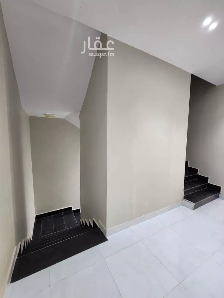 فيلا للبيع في شارع بدوي ابن مضيان, حي الصالحية, مدينة جدة, منطقة مكة المكرمة صورة 4