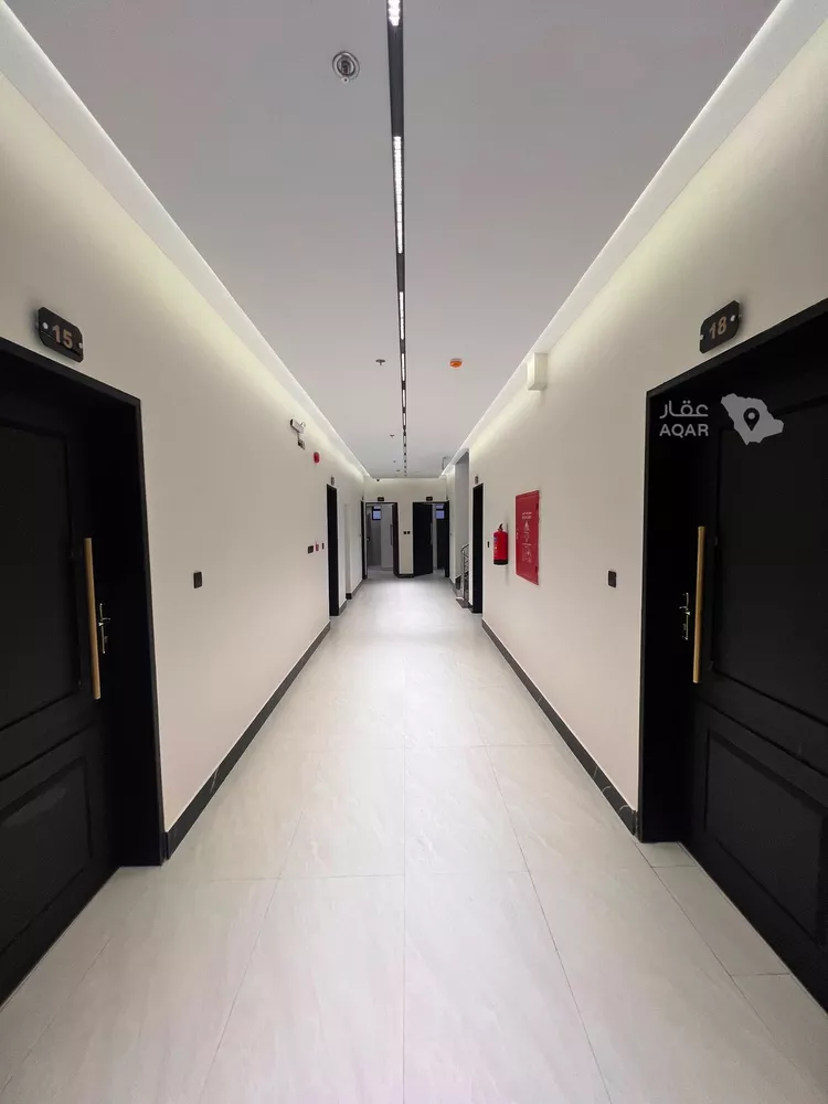 عمارة للبيع في شارع العطايا, حي الجنادرية, مدينة الرياض, منطقة الرياض 3