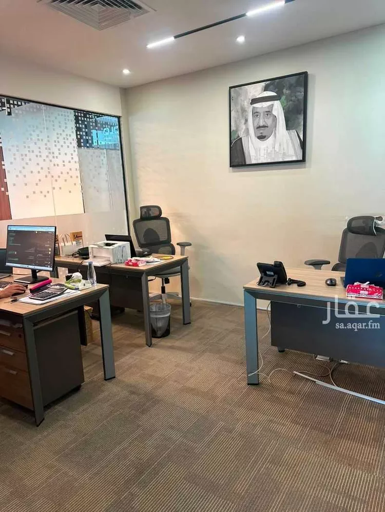 مكتب تجاري للإيجار في شارع الملك فهد الفرعي, حي العليا, مدينة الرياض, منطقة الرياض صورة 2