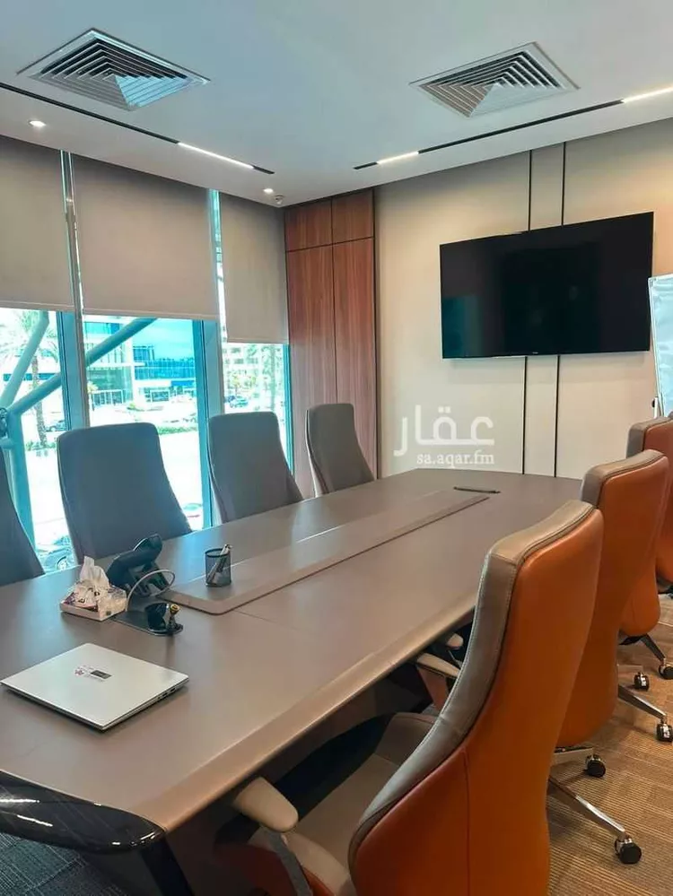 مكتب تجاري للإيجار في شارع الملك فهد الفرعي, حي العليا, مدينة الرياض, منطقة الرياض صورة 5
