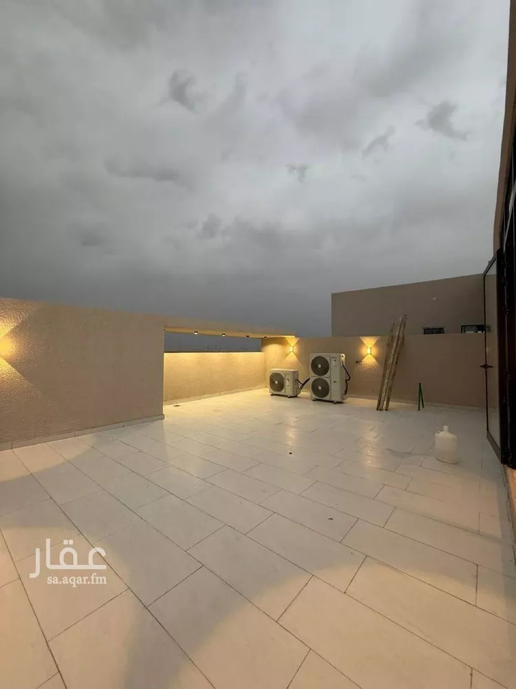 فيلا للبيع في شارع عبداللطيف بن المبارك, حي المهدية, مدينة الرياض, منطقة الرياض صورة 3