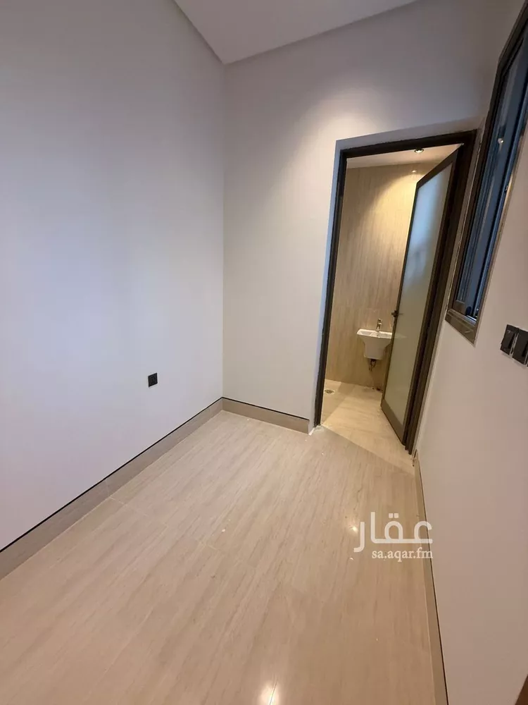 فيلا للبيع في شارع محمد بن هبة الله, حي المهدية, مدينة الرياض, منطقة الرياض 22