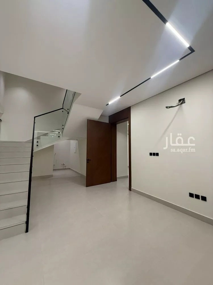 فيلا للبيع في شارع السيل الكبير, حي المهدية, مدينة الرياض, منطقة الرياض 7