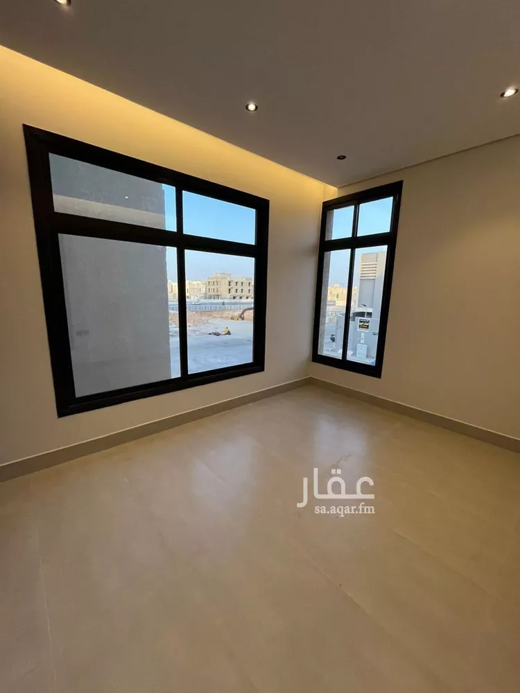 فيلا للبيع في شارع عبداللطيف بن المبارك, حي المهدية, مدينة الرياض, منطقة الرياض صورة 4