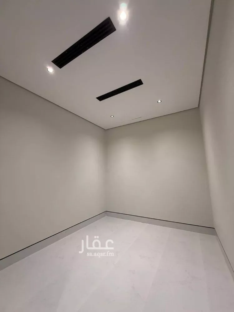 فيلا للبيع في شارع السيل الكبير, حي المهدية, مدينة الرياض, منطقة الرياض صورة 3