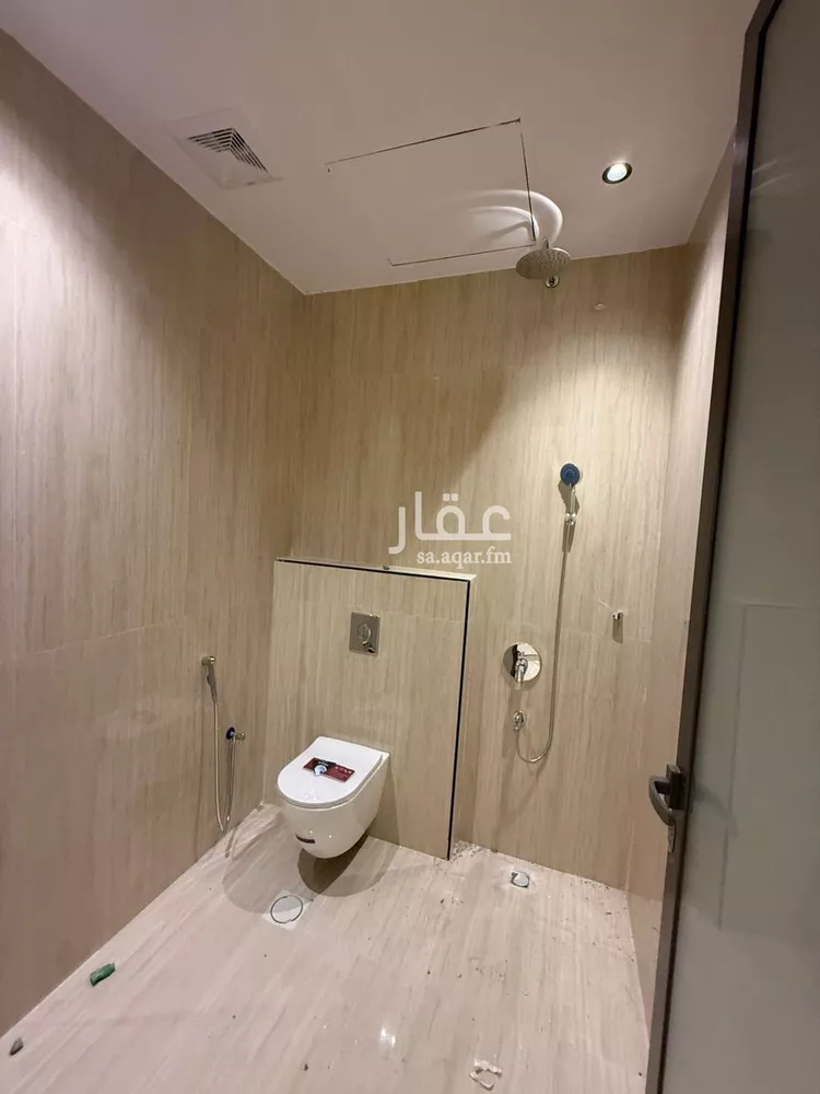 فيلا للبيع في شارع محمد بن هبة الله, حي المهدية, مدينة الرياض, منطقة الرياض 15