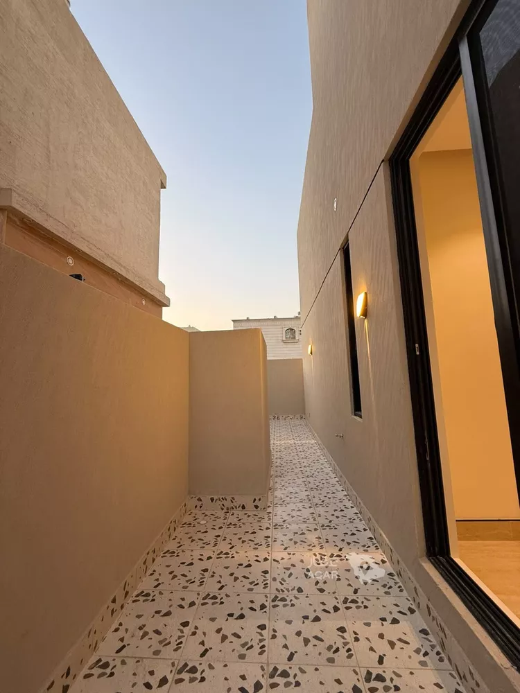 Villa for Sale in Riyadh Al Mahdiyah 12