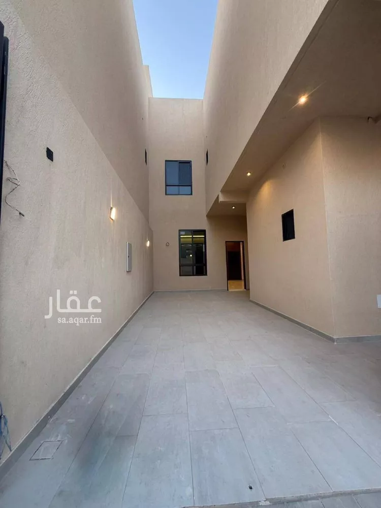 فيلا للبيع في شارع عبداللطيف بن المبارك, حي المهدية, مدينة الرياض, منطقة الرياض صورة 5