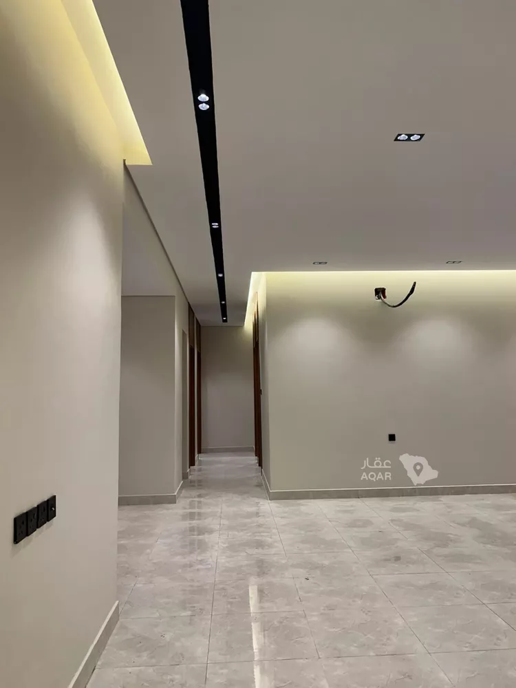 Floor for Sale in Riyadh Al Qadisiyah 8