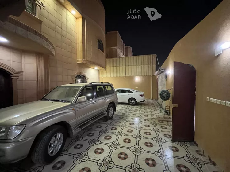 فيلا للبيع في شارع نهر أم الربيع, حي القادسية, مدينة الرياض, منطقة الرياض 6