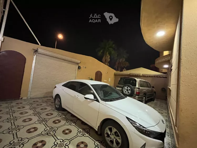 فيلا للبيع في شارع نهر أم الربيع, حي القادسية, مدينة الرياض, منطقة الرياض 8