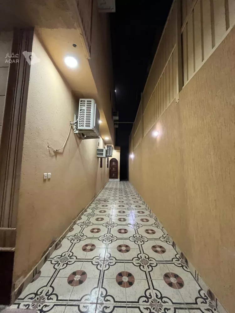 فيلا للبيع في شارع نهر أم الربيع, حي القادسية, مدينة الرياض, منطقة الرياض 11