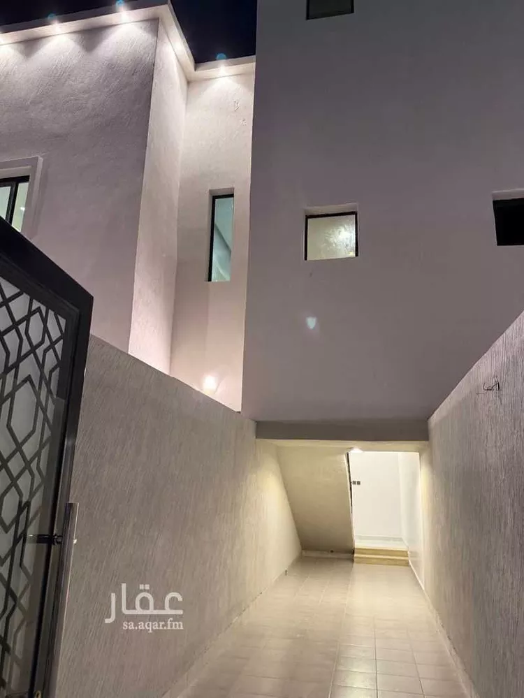 عمارة للبيع في شارع جابر الانصاري, حي الربيع, مدينة النعيرية, المنطقة الشرقية 6
